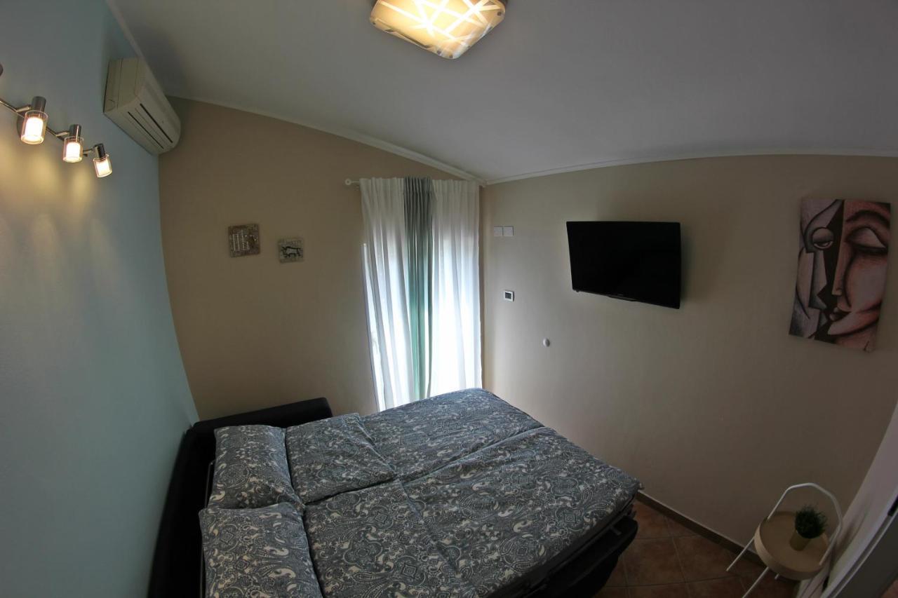 Room And Apartment Doris Ловречица Экстерьер фото