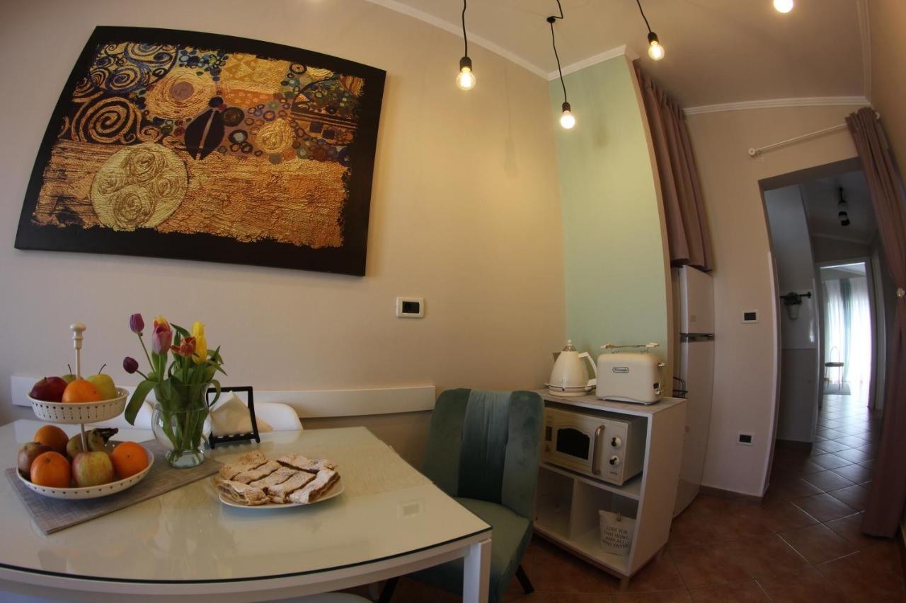 Room And Apartment Doris Ловречица Экстерьер фото